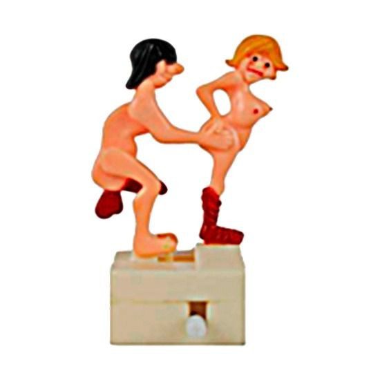 PAREJA X DETRÄS
