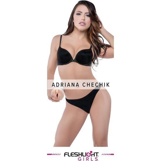 FLESHLIGHT GIRL ADRIANA CHECHIK MASTURBADOR VAGINA