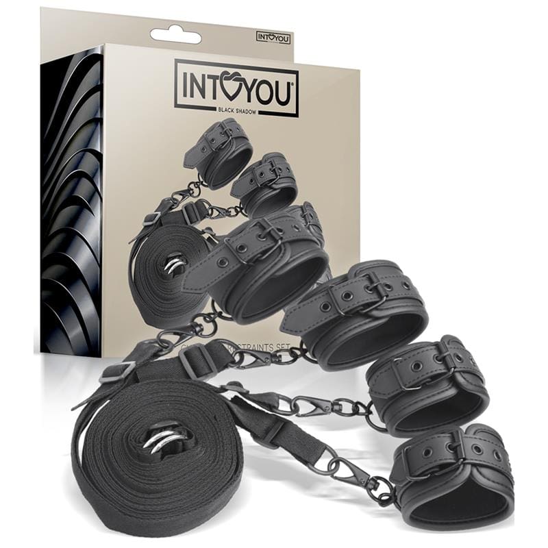 Adéntrate en el mundo de la sumisión con la línea Intoyou Black Shadow, una línea para aquellos más valientes y apasionados del BDSM. A cualquier amante del BDSM le encantan unas buenas restricciones para utilizar en la cama y en Black Fetish Shadow siempre tendrás lo que necesites.