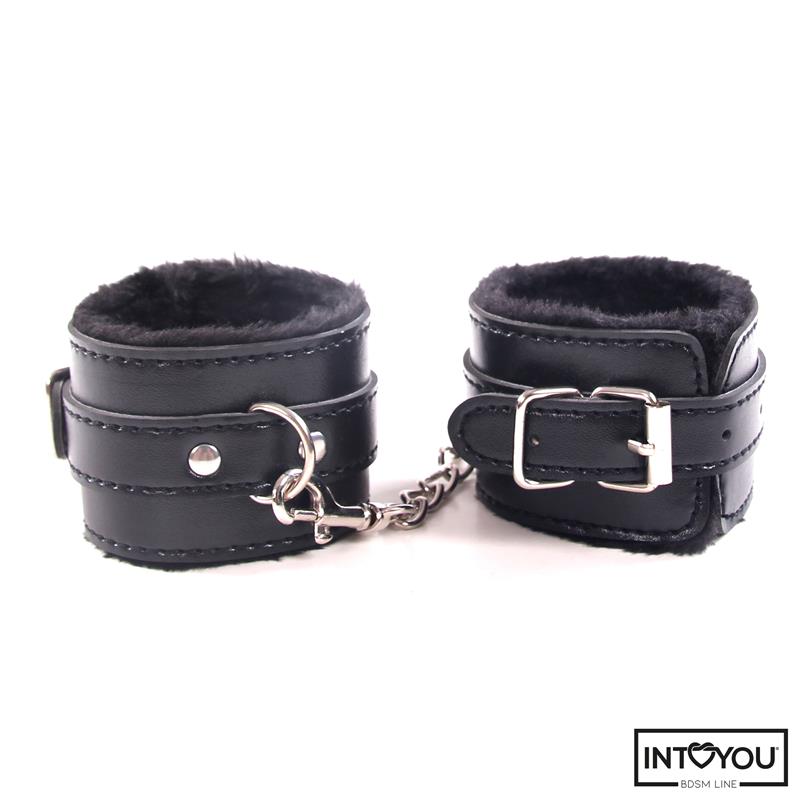 INTOYOU BDSM LINE Set de Bondage 7 Pz Furry Set - Imagen 8