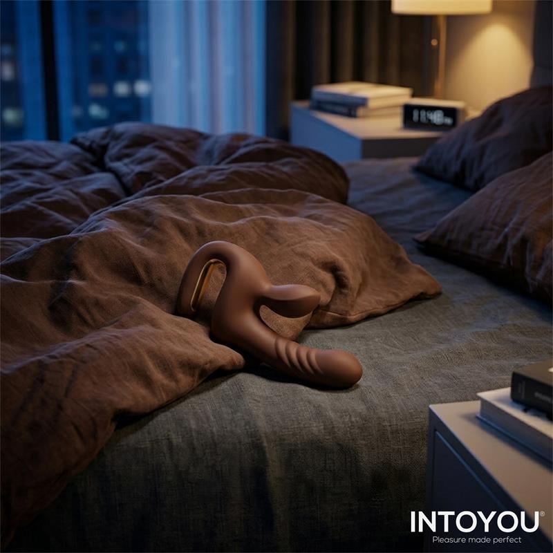 INTOYOU Mocca Vibrador con Thrusting y Mango Ergonómico USB