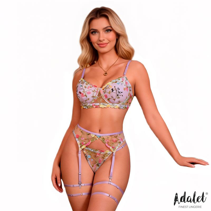 Conjunto Zoey lila de Adalet con bordado floral y tirantes ajustables, vista delantera